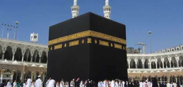 تفسير حلم رؤية البكاء عند الكعبة في المنام وعلاقته بالطاهرة الروحية 1 تفسير البكاء عند الكعبة في المنام