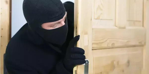 تفسير حلم رؤية الحرامي في المنام وعلاقته بالأمان 1 تفسير حلم رؤية الحرامي في المنام