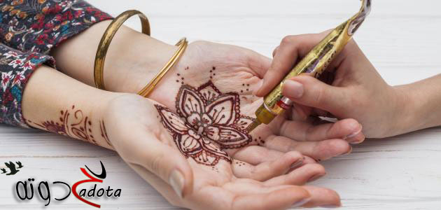 تفسير رؤية وضع الحناء على الشعر في المنام