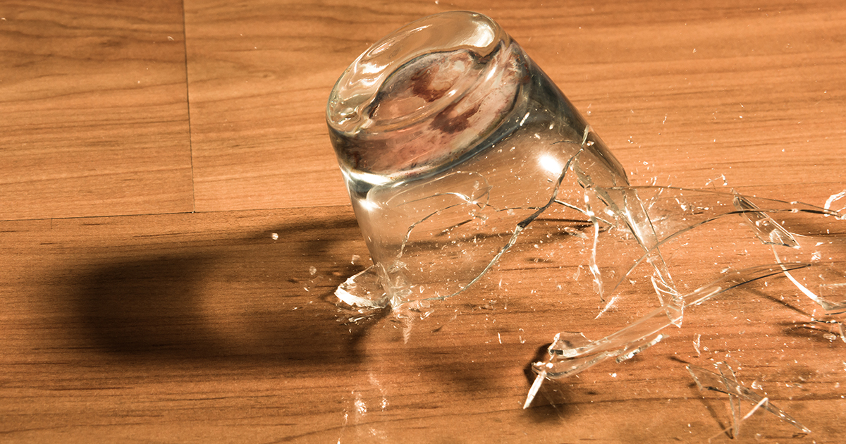 ما هو تفسير حلم الزجاج المكسور في المنام