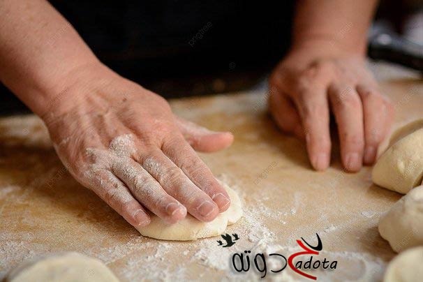 تفسير حلم رؤية تقطيع العجين في المنام