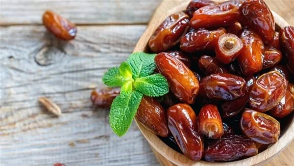 تفسير حلم توزيع التمر