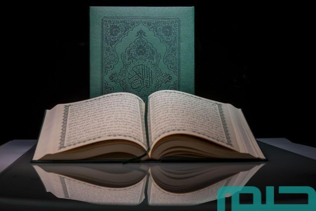 تفسير قراءة المعوذات بصوت