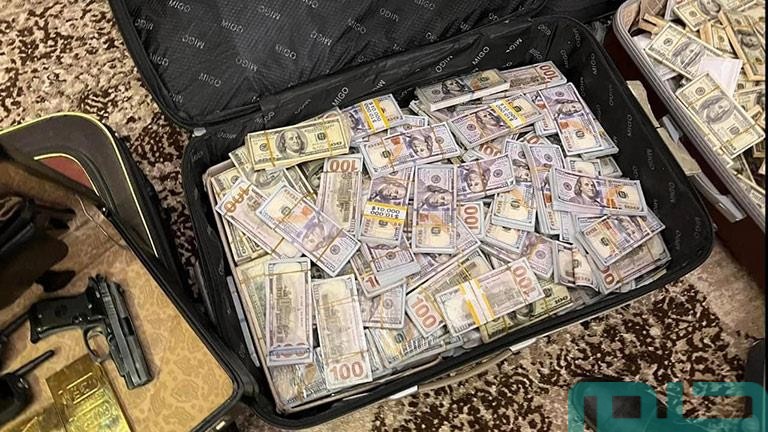 تفسير حلم شنطة فيها فلوس